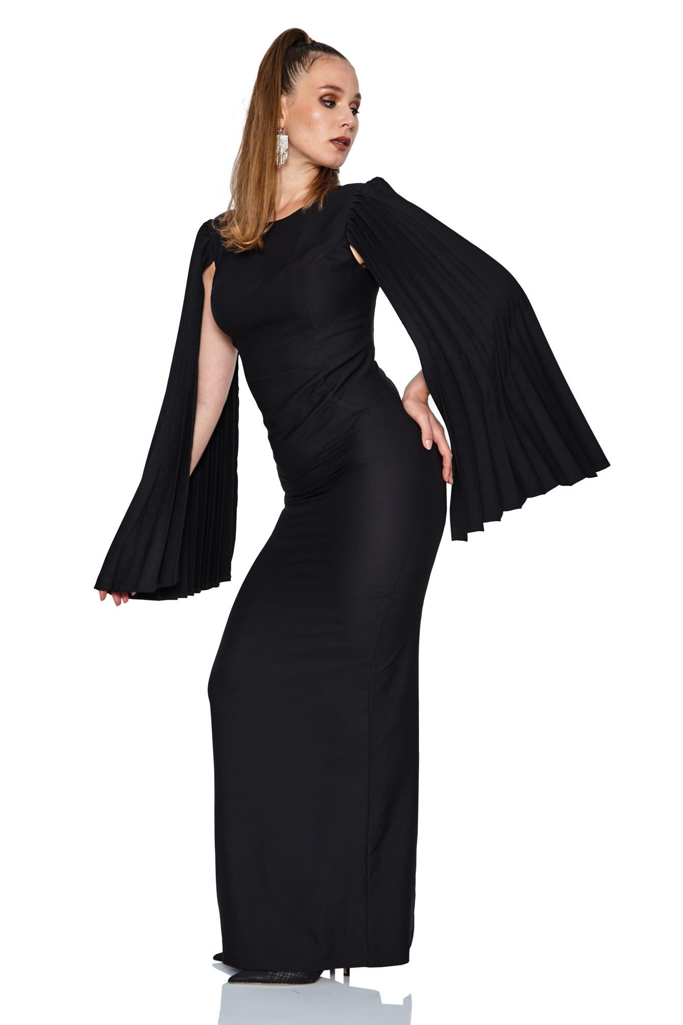 Black Plus Size Crepe Long Sleeve Maxi Dress
