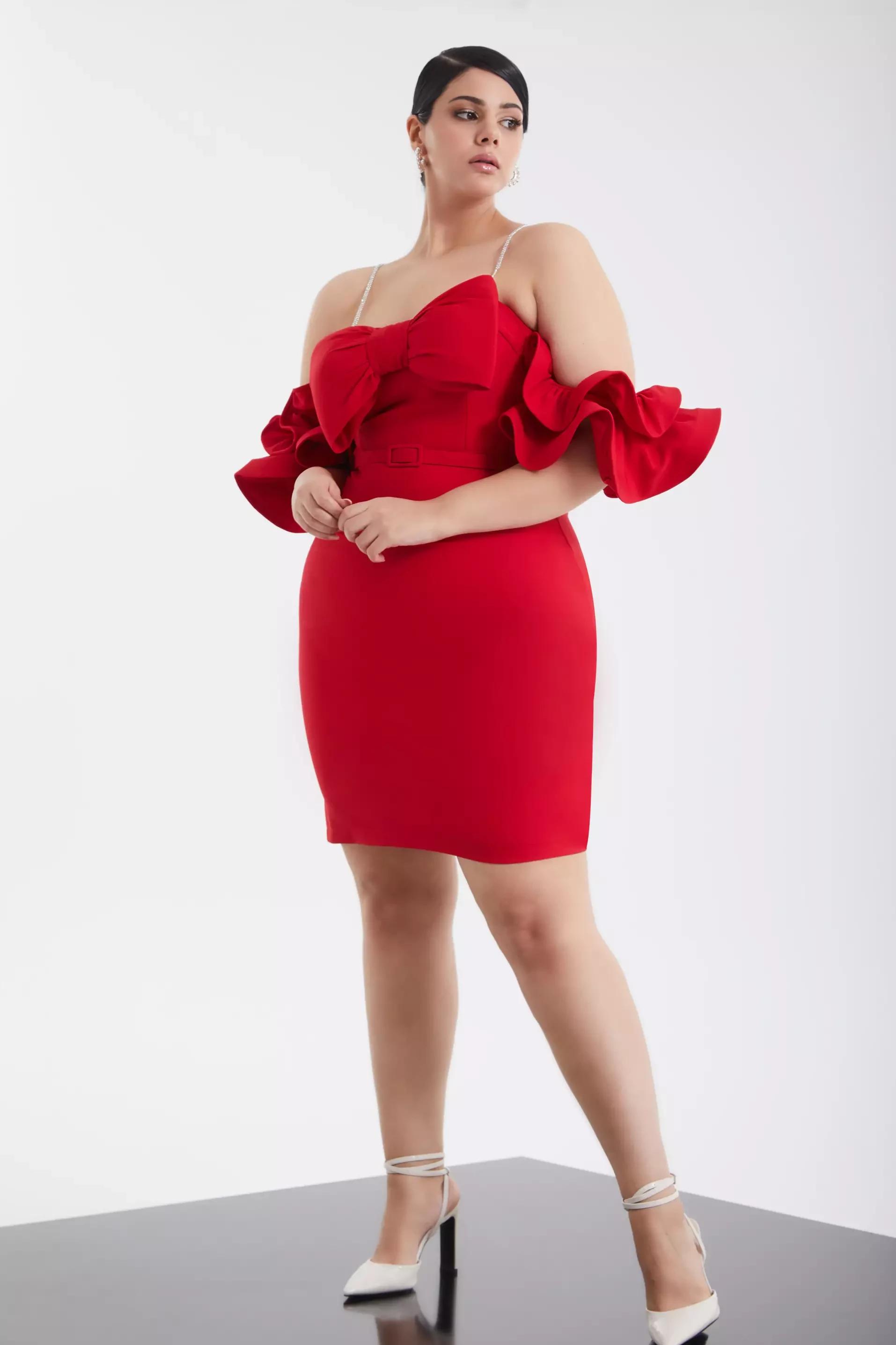 Red plus size crepe sleeveless mini dress