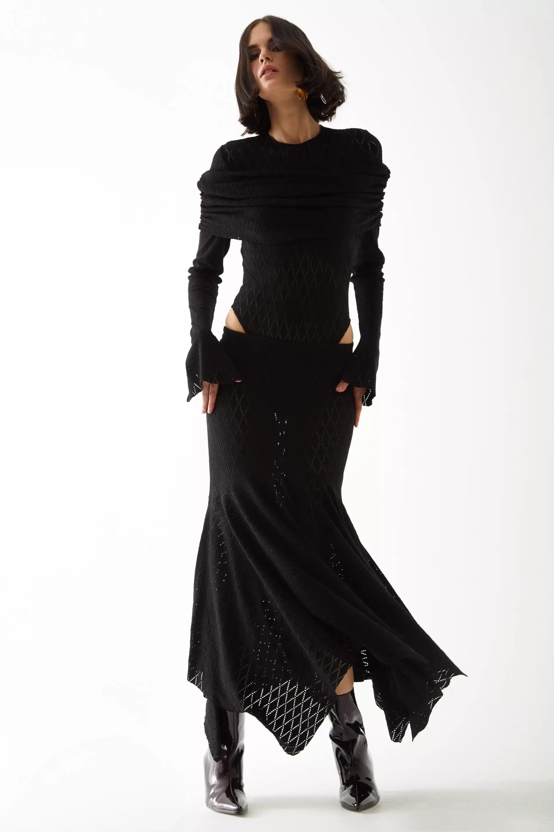 Black Knitted Sleeveless Maxi Skirt